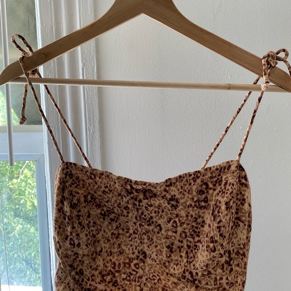 Leopard print Wilford Aritzia crop shirt - Picture 2 of 3